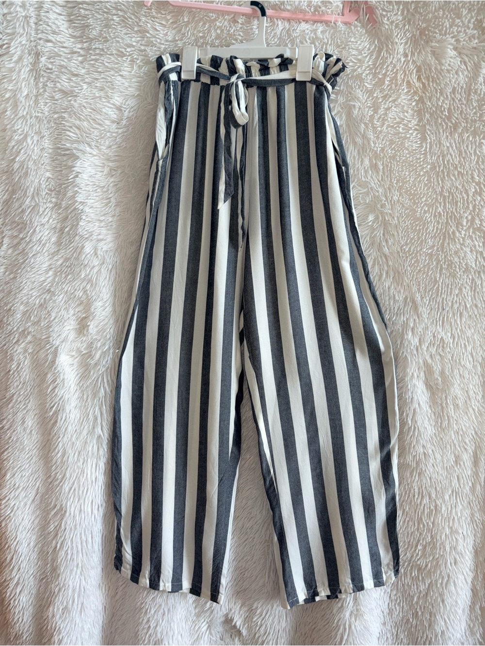 NWT American Eagle Striped Paperbag Waist Wide Leg Pants - Size L